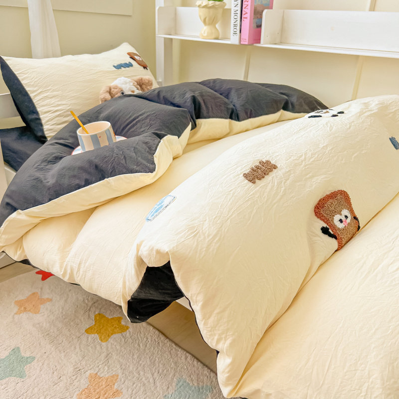 THE NEW PRINCESS STYLE COTTON FOUR-PIECE SET IN THE BEGINNING OF THE SCHOOL SEASON IS A SMALL FRESH AND SIMPLE COTTON QUILT COVER SOFT STUDENT DORMITORY BED SHEETS