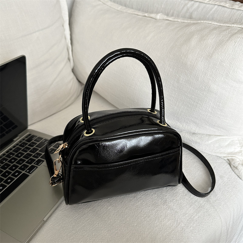 简约手拎保龄球包女2025新款韩版时尚高级感单肩包潮休闲斜挎包,箱包皮具/热销女包/男包,小方包,淘宝优惠券,粉丝福利购,淘宝优惠卷