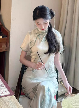 2024夏季新款新中式改良旗袍绿色复古风日常素雅连衣裙少女年轻款