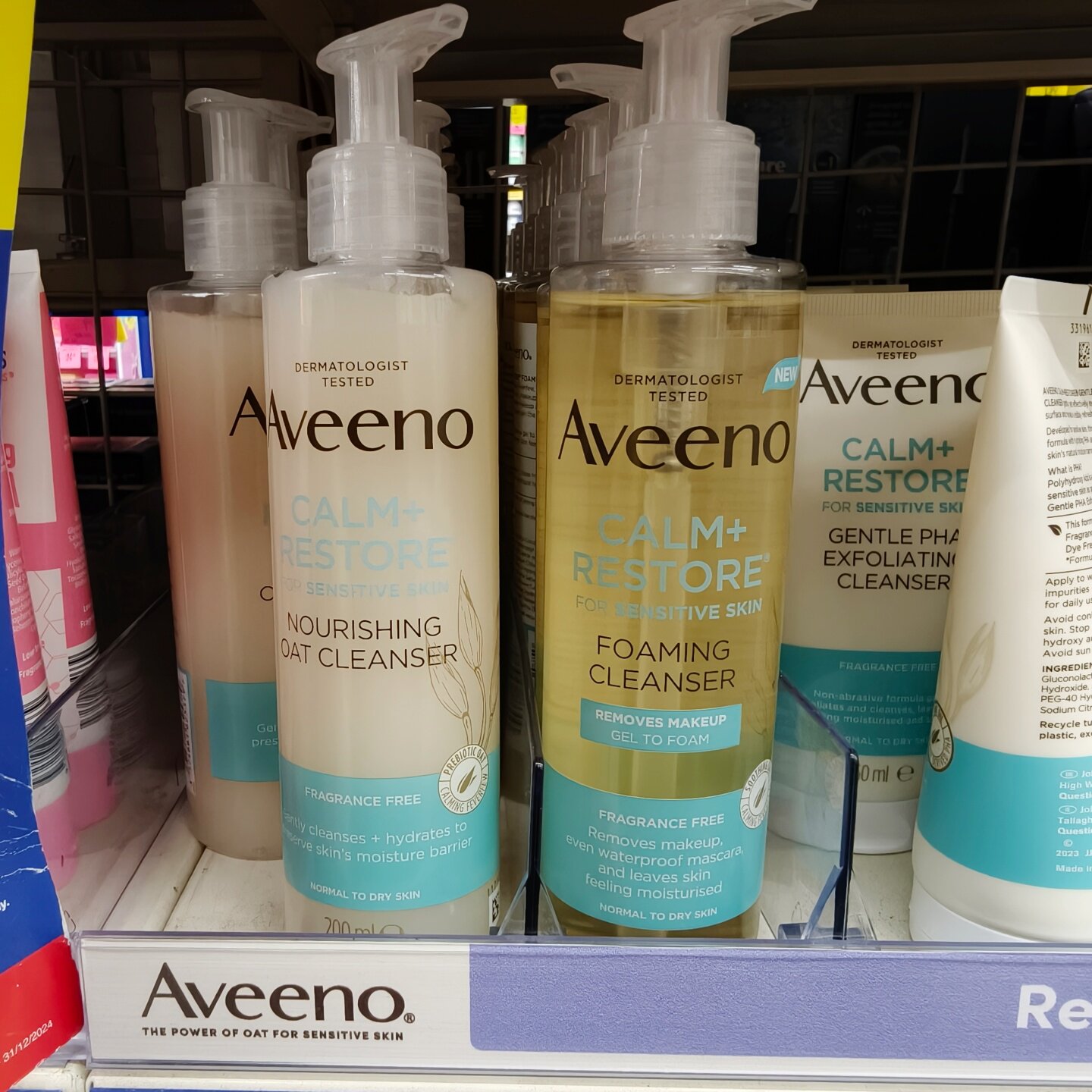 Aveeno艾惟诺面部舒缓滋养洁面乳