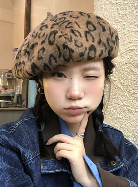 时髦辣妹百搭棕色毛呢贝雷帽时髦