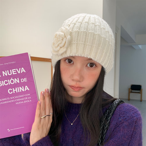 2026东大门新款花朵护耳针织帽女