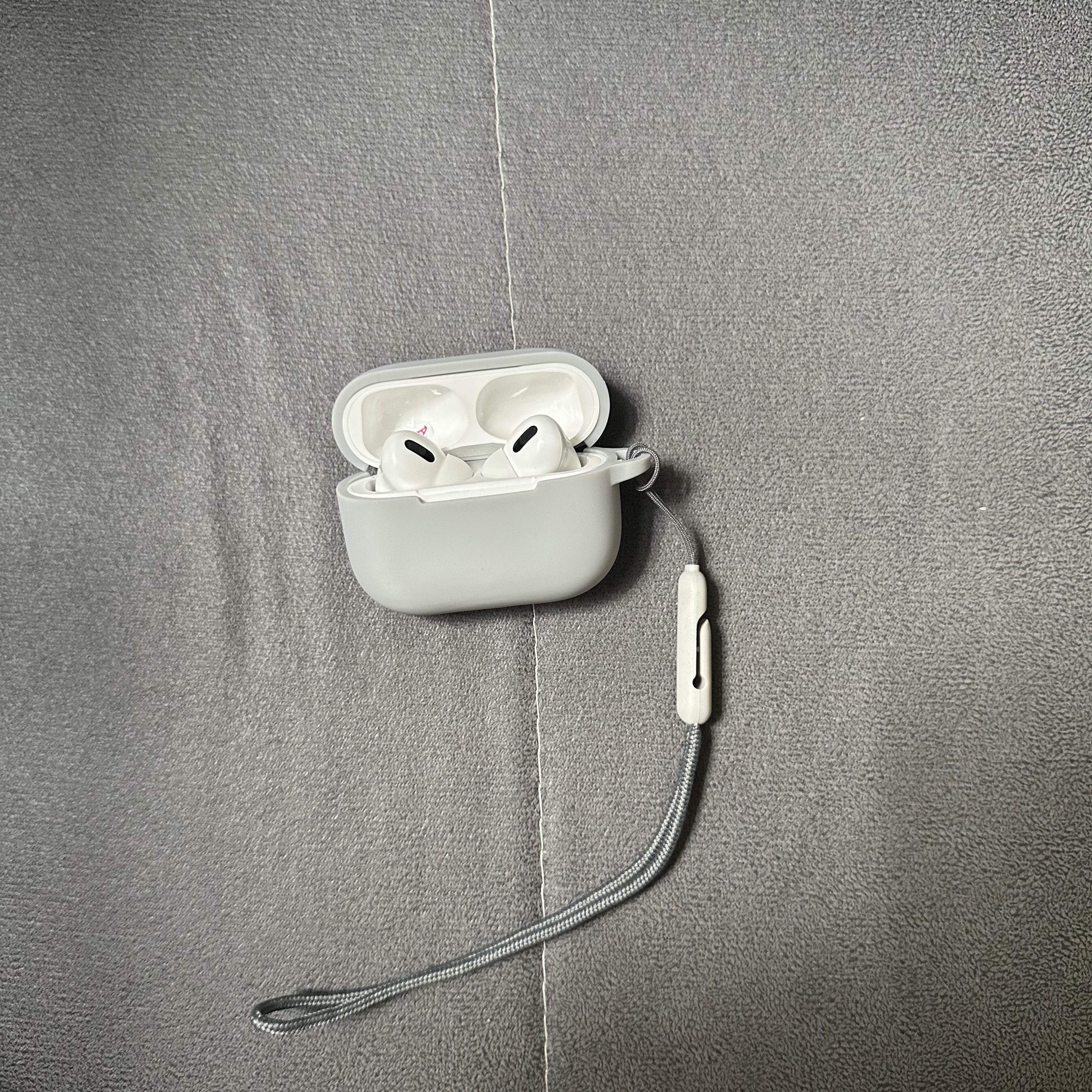 高级感灰色硅胶液态软壳适用于AirPodsPro2保护套AirPods1/2/代无线蓝牙耳机壳AirPods3壳