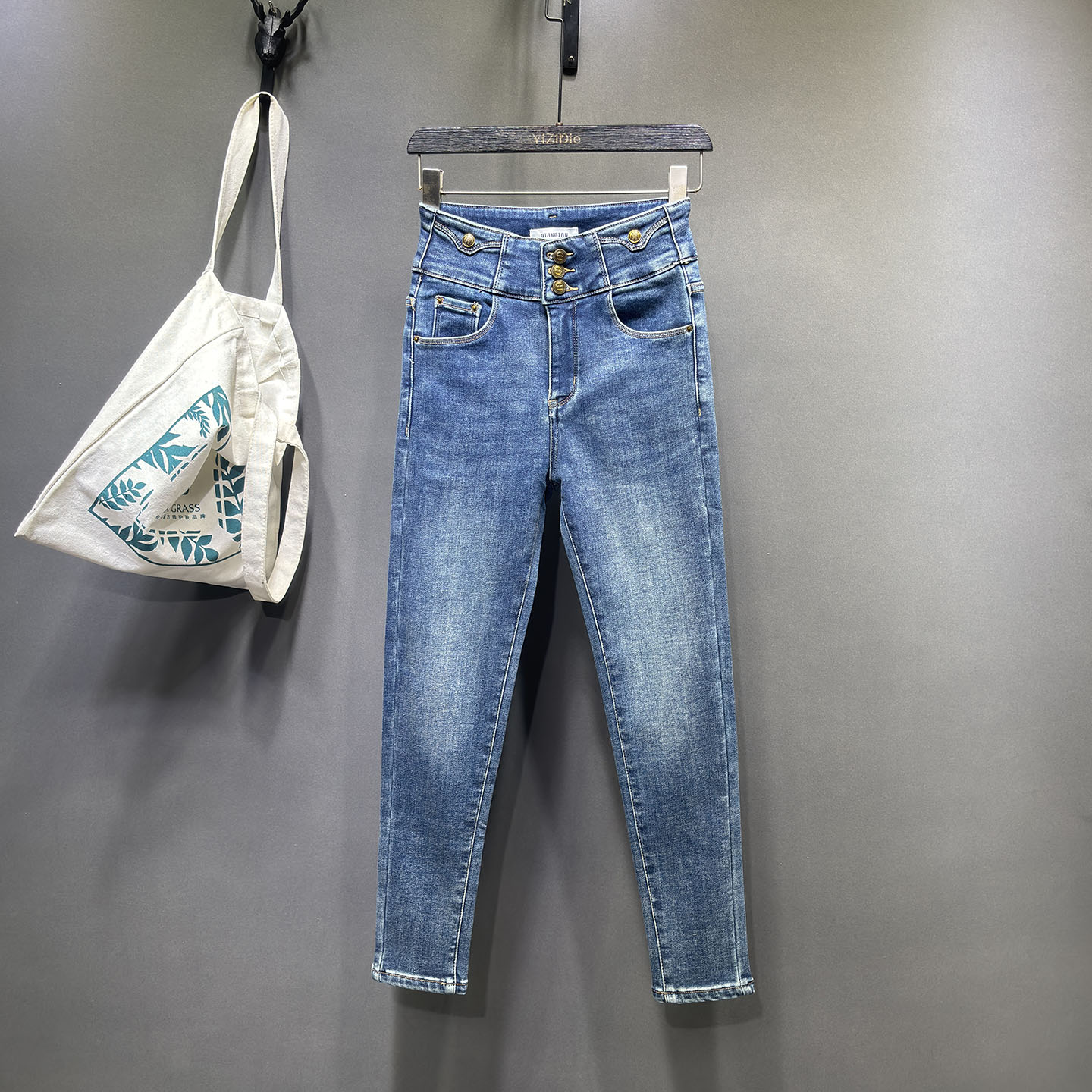 欧货高腰紧身牛仔裤九分小脚