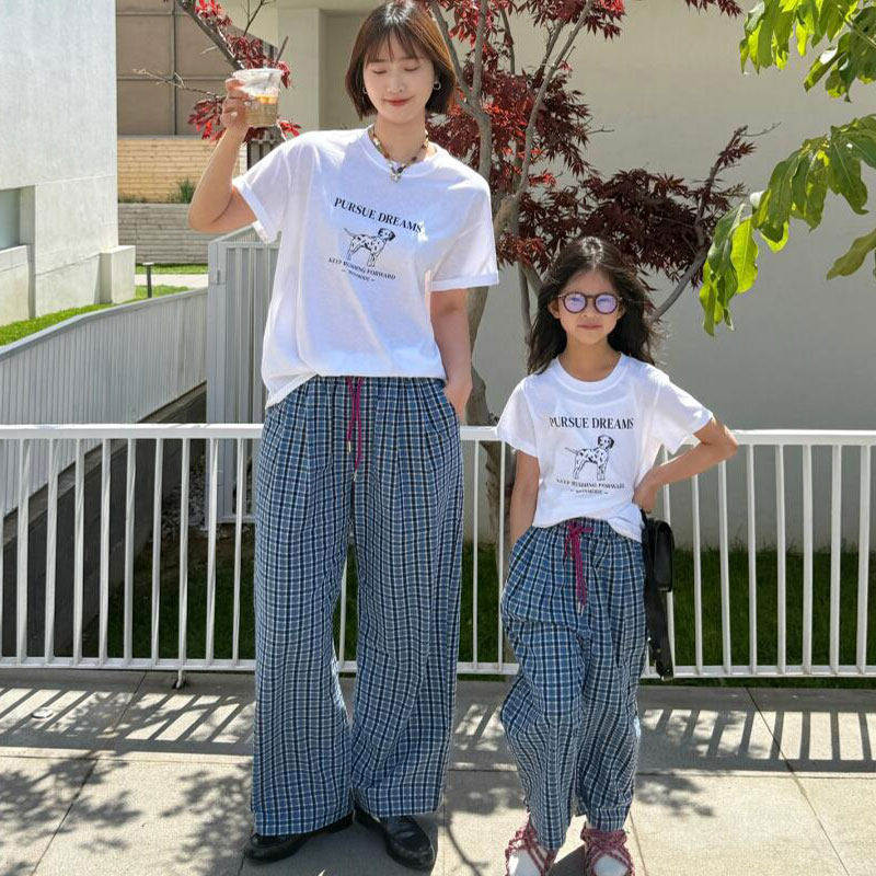 一家三口四口亲子装母女母子装宽松简约白色T恤上衣时髦炸街百搭