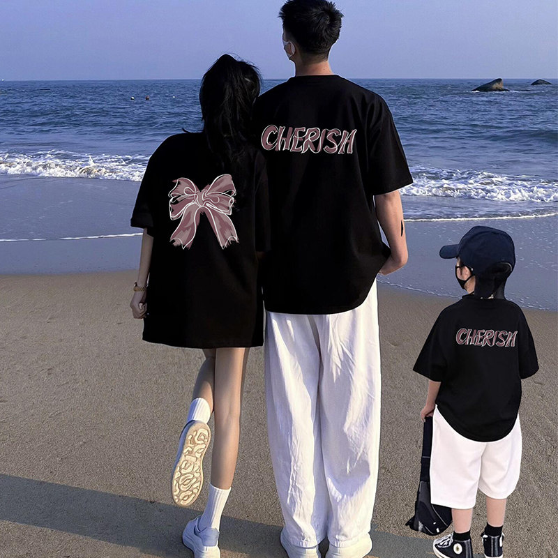 独特别致亲子装夏季一家三口四口2026新款短袖t恤衫衣服创意童装