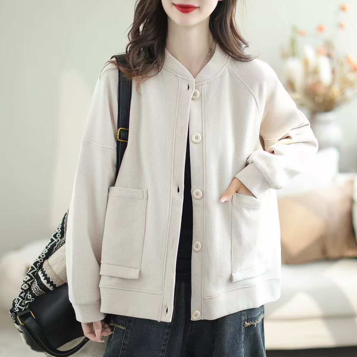 秋冬款时尚卫衣女新款纽扣开衫外套百搭防风简约保暖中老年妈妈装