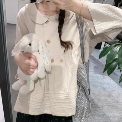 Emilyying2025秋冬米色浮雕暗纹双排扣娃娃领重工多褶长袖外套