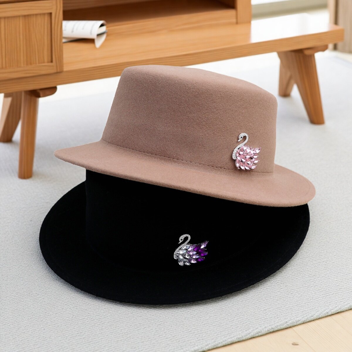 秋冬平顶羊礼帽女平沿小沿毡帽英伦毛呢帽黑色羊毛帽出逛街百搭潮