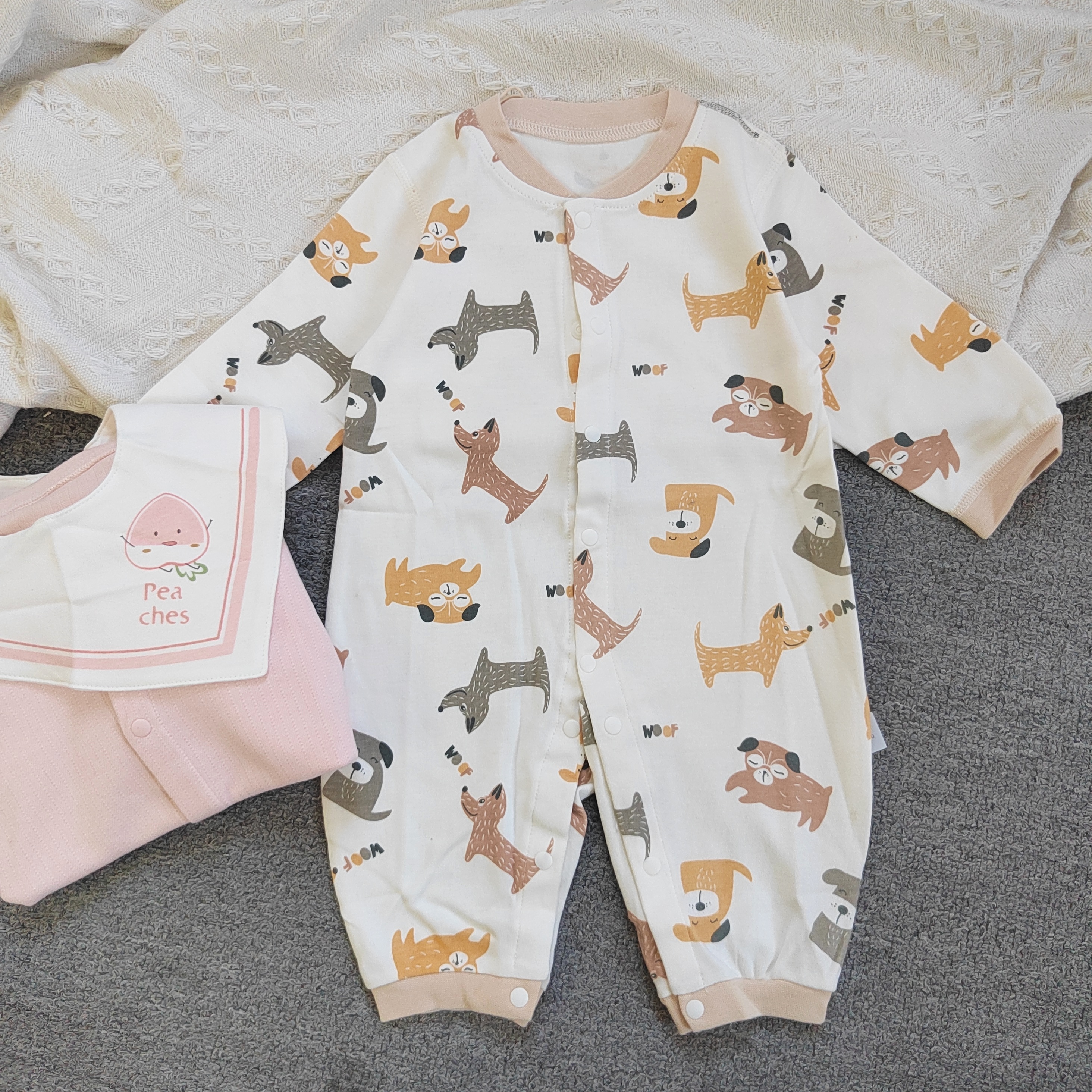 圆梦宝婴儿连体衣春秋宝宝爬服新生儿衣服初生儿连体衣睡衣袋秋款