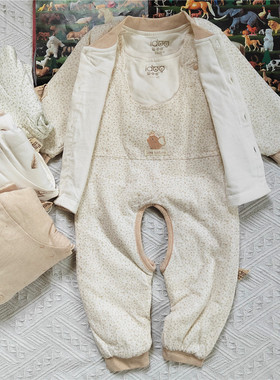 爱嘟嘟婴儿衣服背带裤秋冬纯棉宝宝连身裤新生婴儿衣服夹棉连体衣