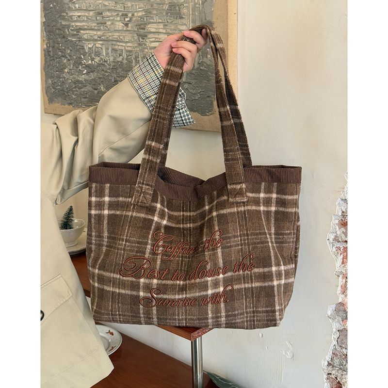 进口韩系复古格纹刺绣托特包女秋冬新款大容量毛呢单肩包小众通勤