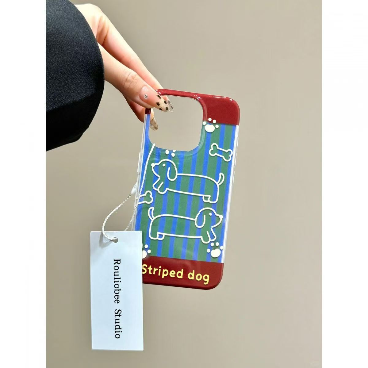条纹腊肠狗适用iPhone16promax手机壳11适用苹果14动漫iPhoneXR/X
