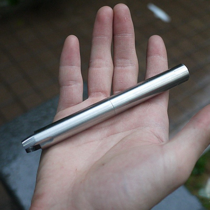 创意304不锈钢战术笔CNC工艺高强度求生笔EDC户外随身手写中性笔
