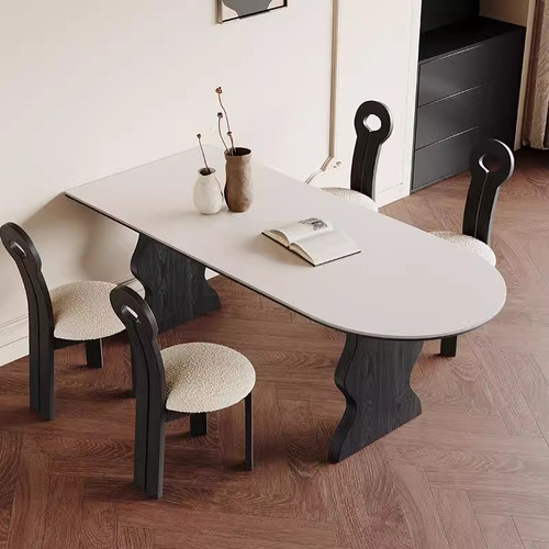 德利丰岩板餐桌