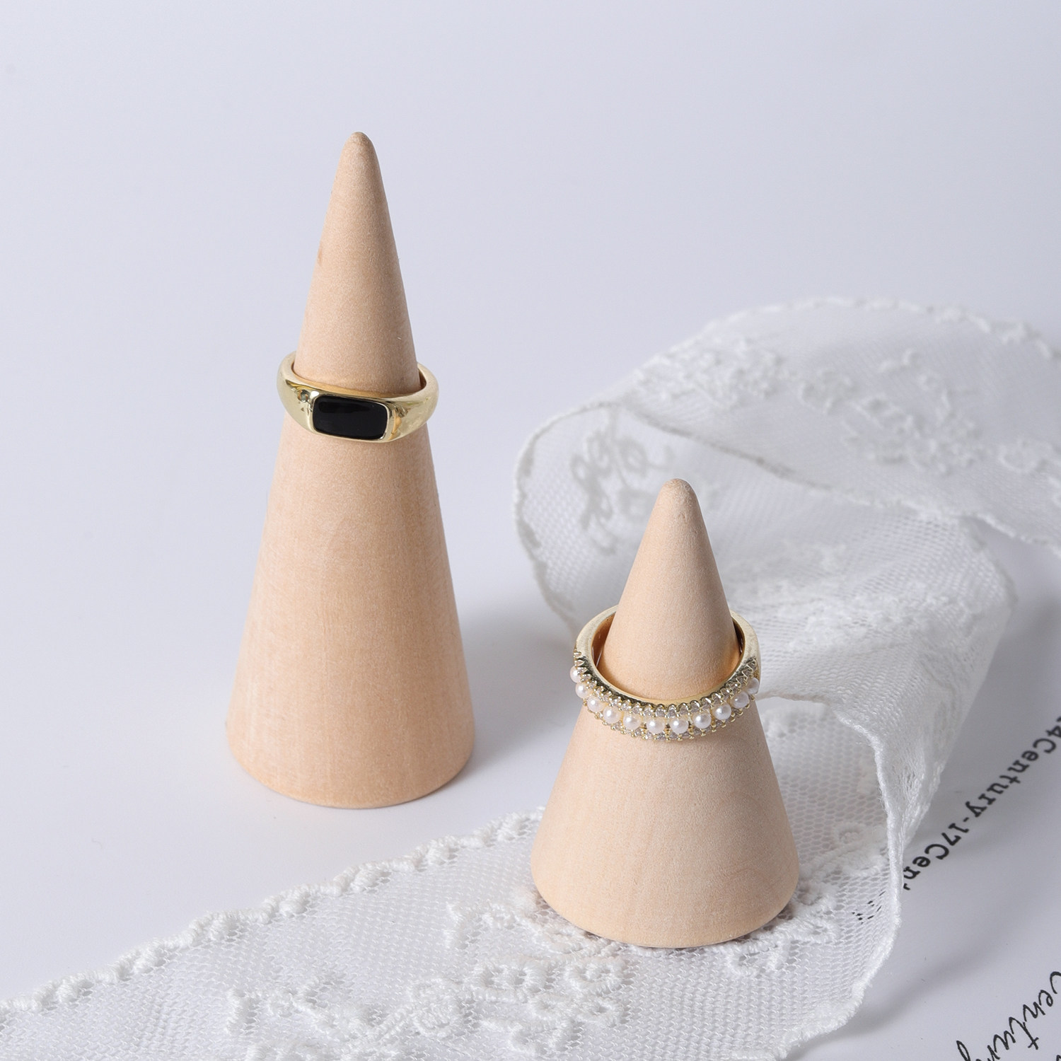 단단한 나무 콘 링 디스플레이 스탠드 쥬얼리 디스플레이 디스플레이 쥬얼리 쥬얼리 사진 소품 단단한 나무 링 스토리지