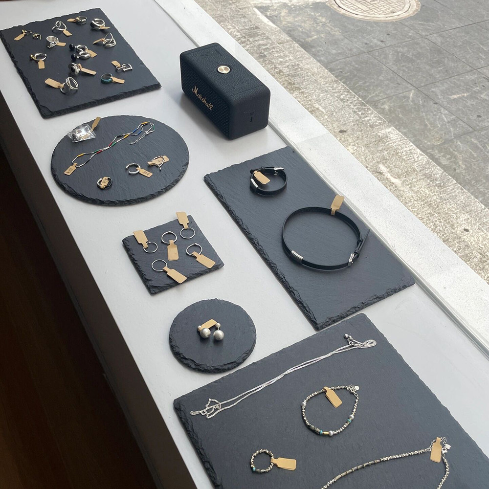 쥬얼리 디스플레이 스탠드 블랙 목걸이 디스플레이 스탠드 슬레이트 쥬얼리 트레이 디스플레이 쥬얼리 사진 소품