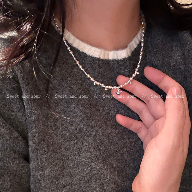 韩国高亮珍珠项链女小众设计轻奢气质复古秋冬毛衣链个性锁骨链潮