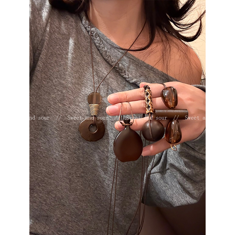 复古木头吊坠项链波西米亚民族风简约百搭长款圆环吊坠2025毛衣链