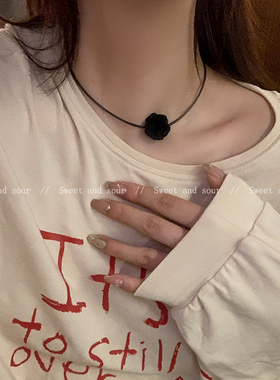 复古山茶花皮绳项链女