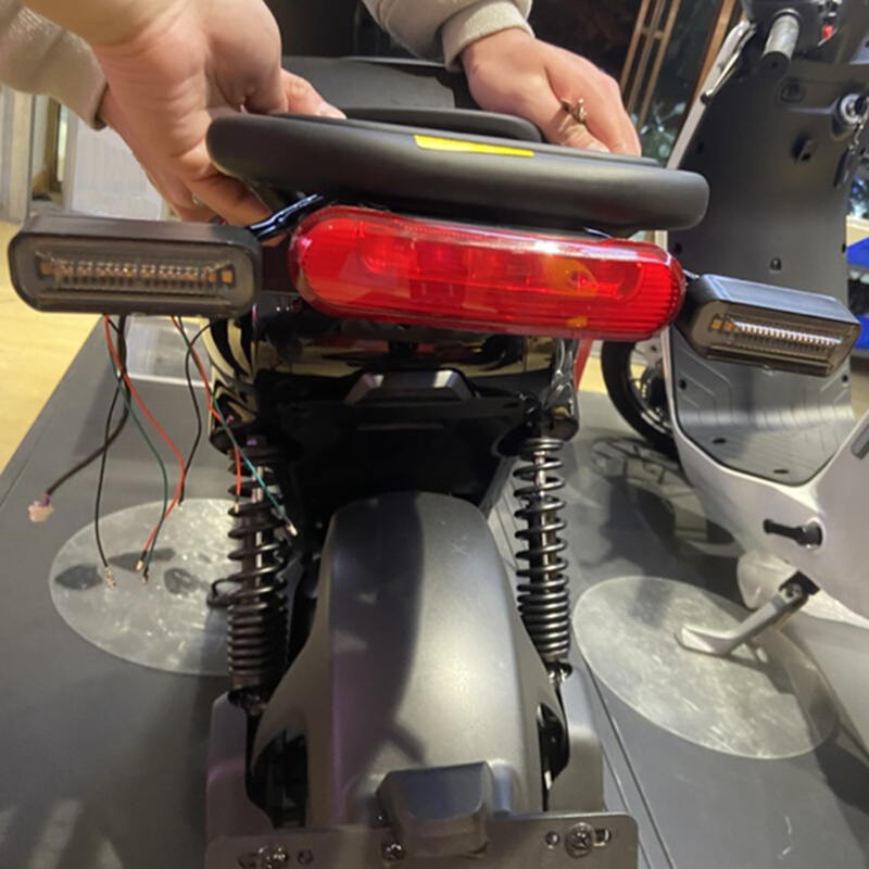 小牛Mqis电动车尾灯方向灯支架MS增加后转向改装专用无失真直上灯