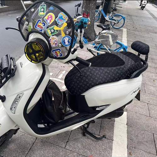 本田NS125LA改装翻毛皮坐包套