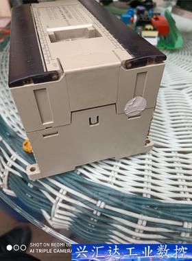 PLC主机CPM2AH-40CDR-A橙色如图，未测试  询价下单