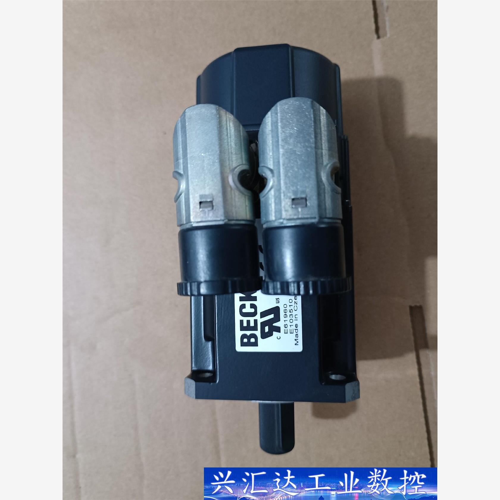 全新正品Beckhoff倍福   AM3031-0C01-0 询价下单