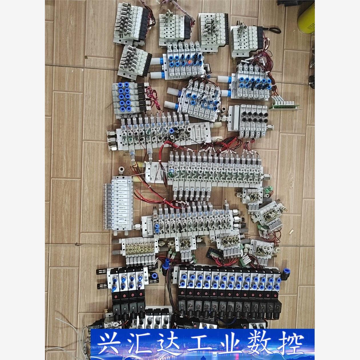CKD电磁阀4GD119-E2C有34个（14个没线），4J  询价下单