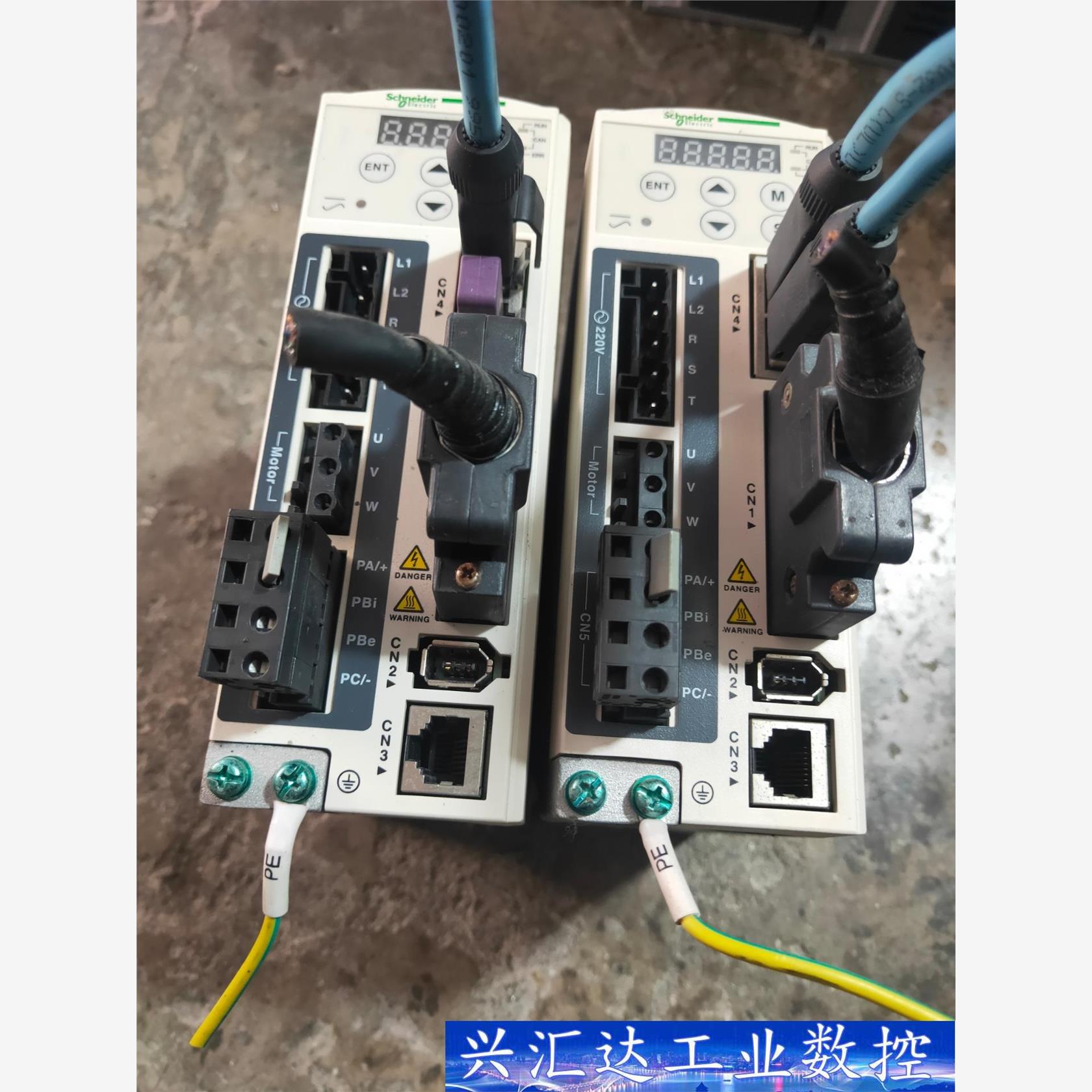 施耐德驱动器LXM23AU04M3X 拆机件，实物图，成色好 议价商品