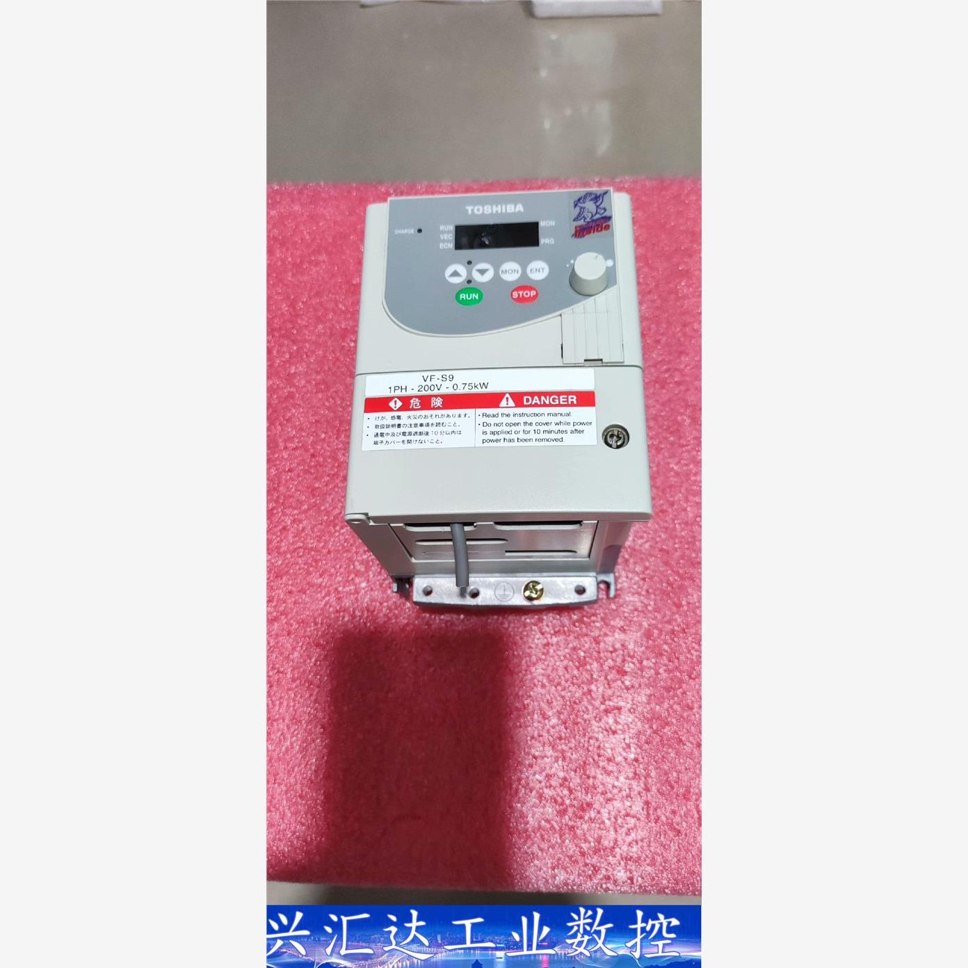 拆机东芝变频器  VFS9S-2007PL-WN   0.7  询价下单