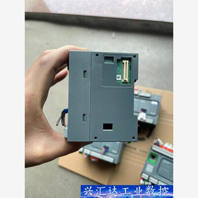 施耐德TM200CE24R带通讯板。拆机成色充新，2021年  询价下单