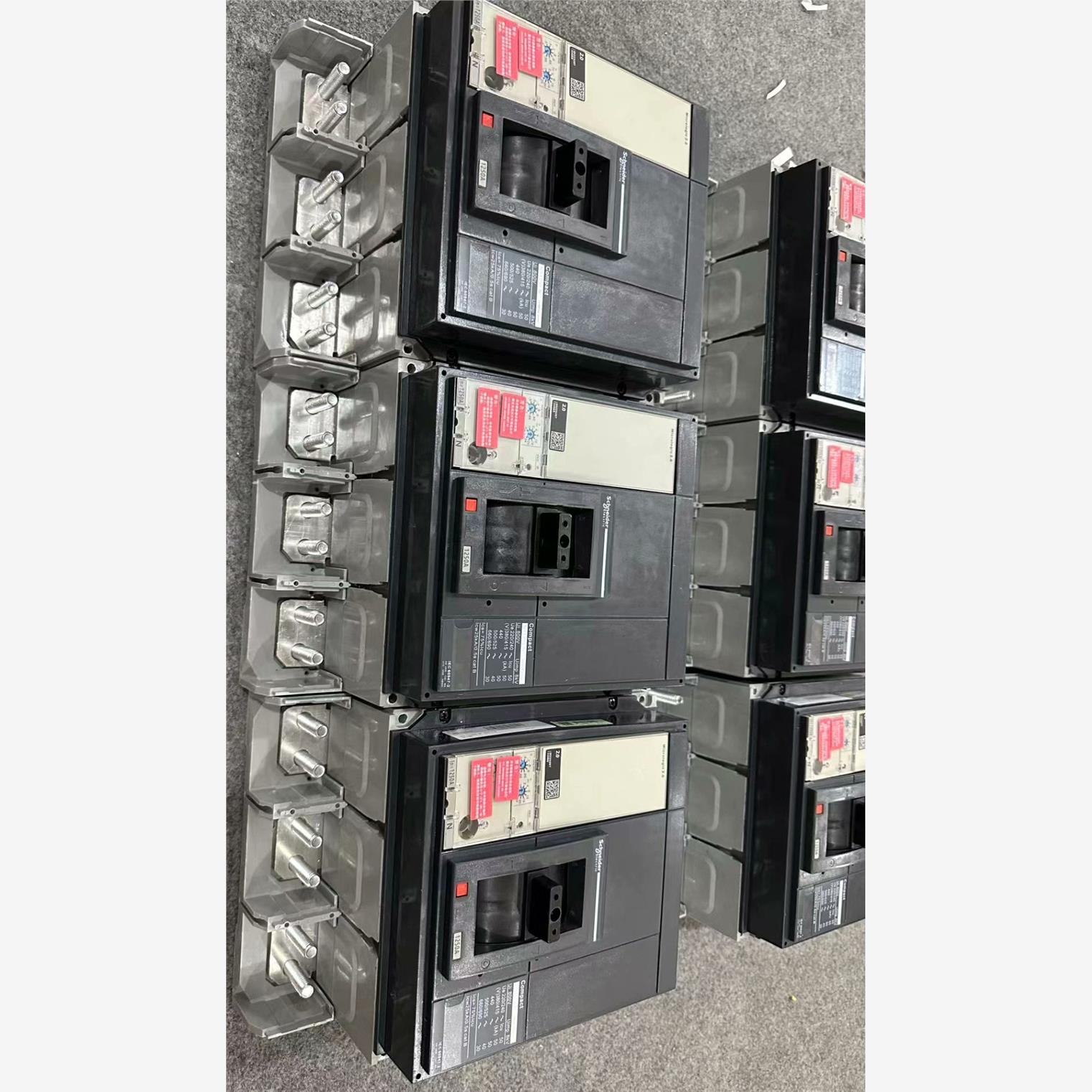 施耐德NS1250N大电流断路器3P/800A 1000A