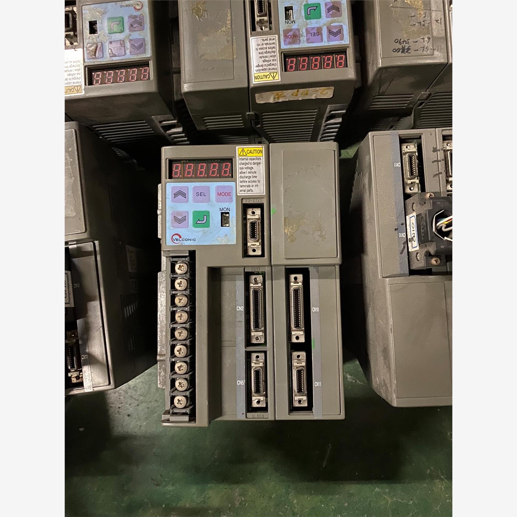 VLPST -012P2V-XB 东荣伺服驱动器