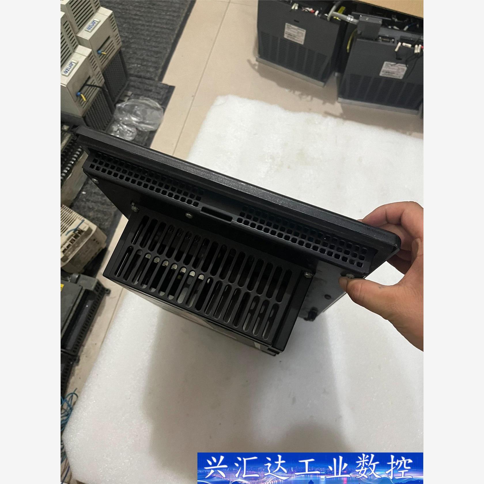 2711-T10G3AB触摸屏上电