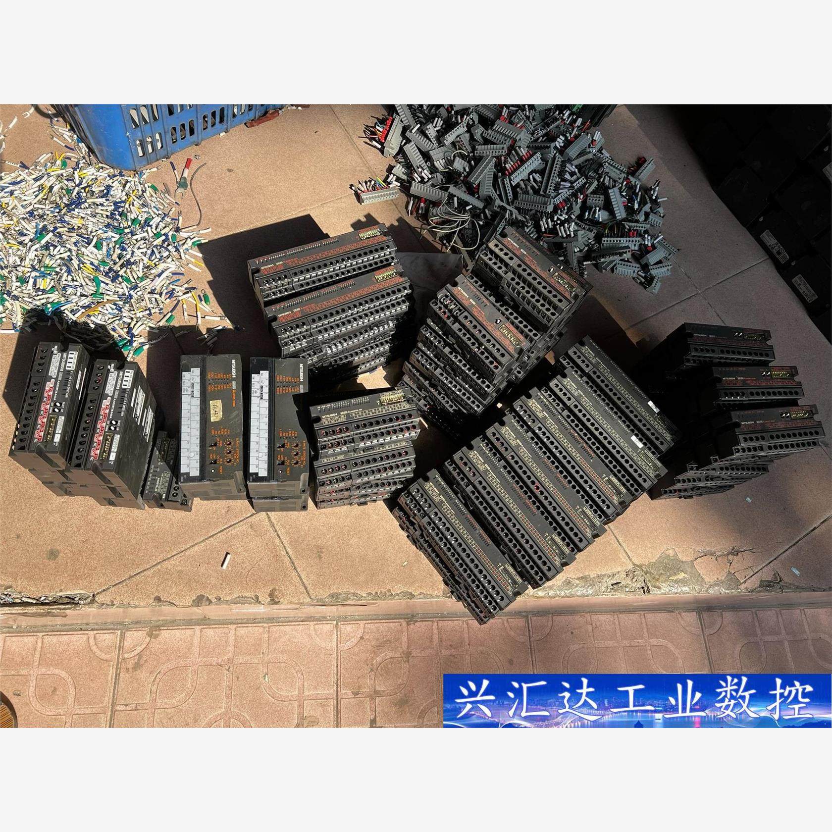 三菱远程控制模块，九成新，功能包好 议价商品