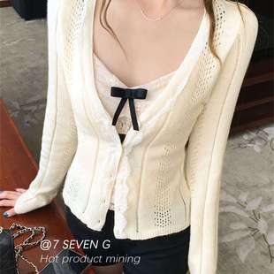 回头率只升不减V领镂空钩花蕾丝拼接门襟针织DH1M20076 SEVEN