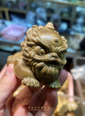 正品小叶川楠金丝楠木醒狮狮子摆件手工雕刻实木工艺品家居装饰品