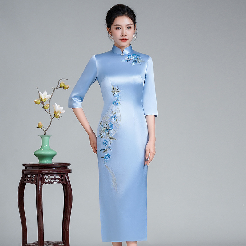 2025新款高端绣花喜婆婆婚宴装旗袍丈母娘妈妈婚礼服日常可穿春秋