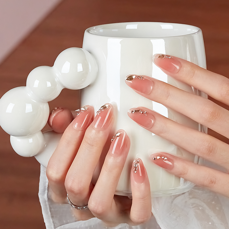 穿戴甲纯手工美甲2026新款高级感黄黑皮显白新娘拍婚纱照指甲贴片