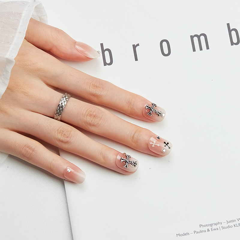 穿戴甲纯手工美甲2026新款高级感黄黑皮显白新娘拍婚纱照指甲贴片