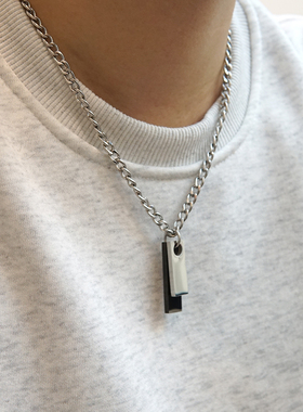 双色无事牌设计感项链