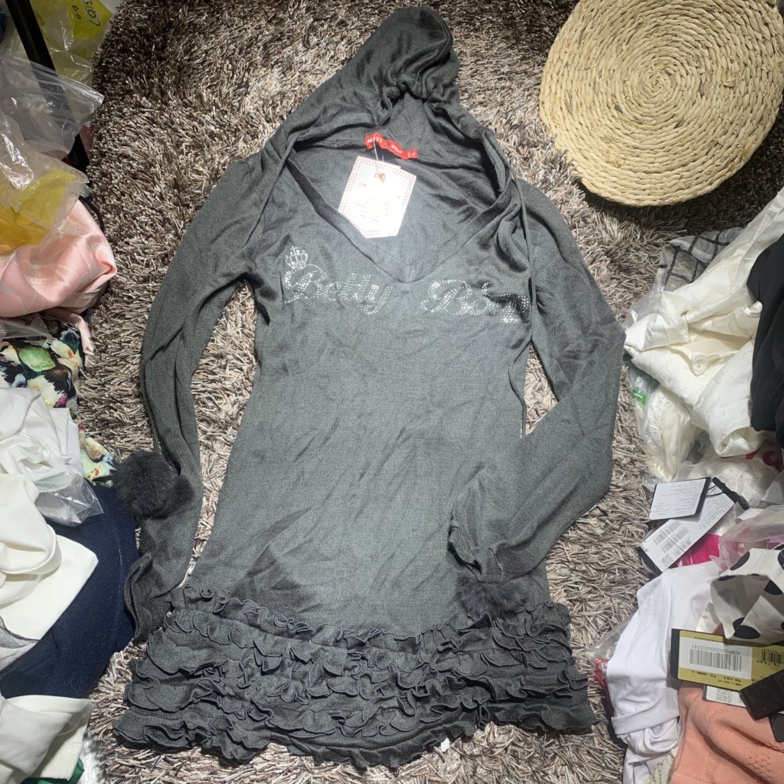 贝蒂长款羊毛衫女春新款V领毛衣裙针织连衣裙套头包臀打底w700