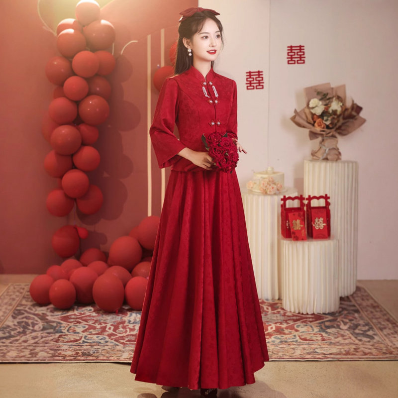 新中式敬酒服新娘2025新款长袖旗袍长款复古订婚礼服连衣裙套装