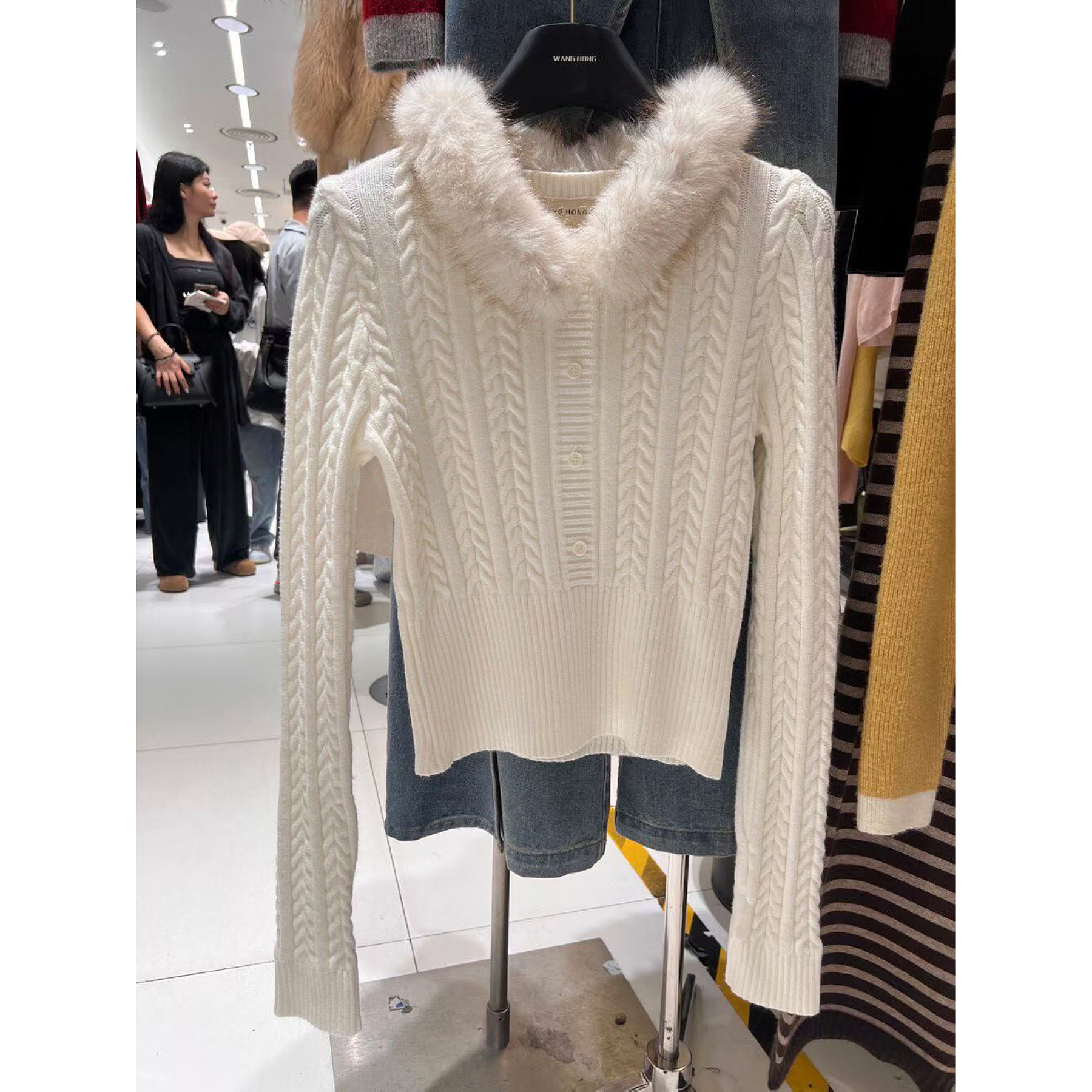 高级感毛领连帽针织衫短款开衫麻花毛衣外套女秋冬慵懒风韩系上衣