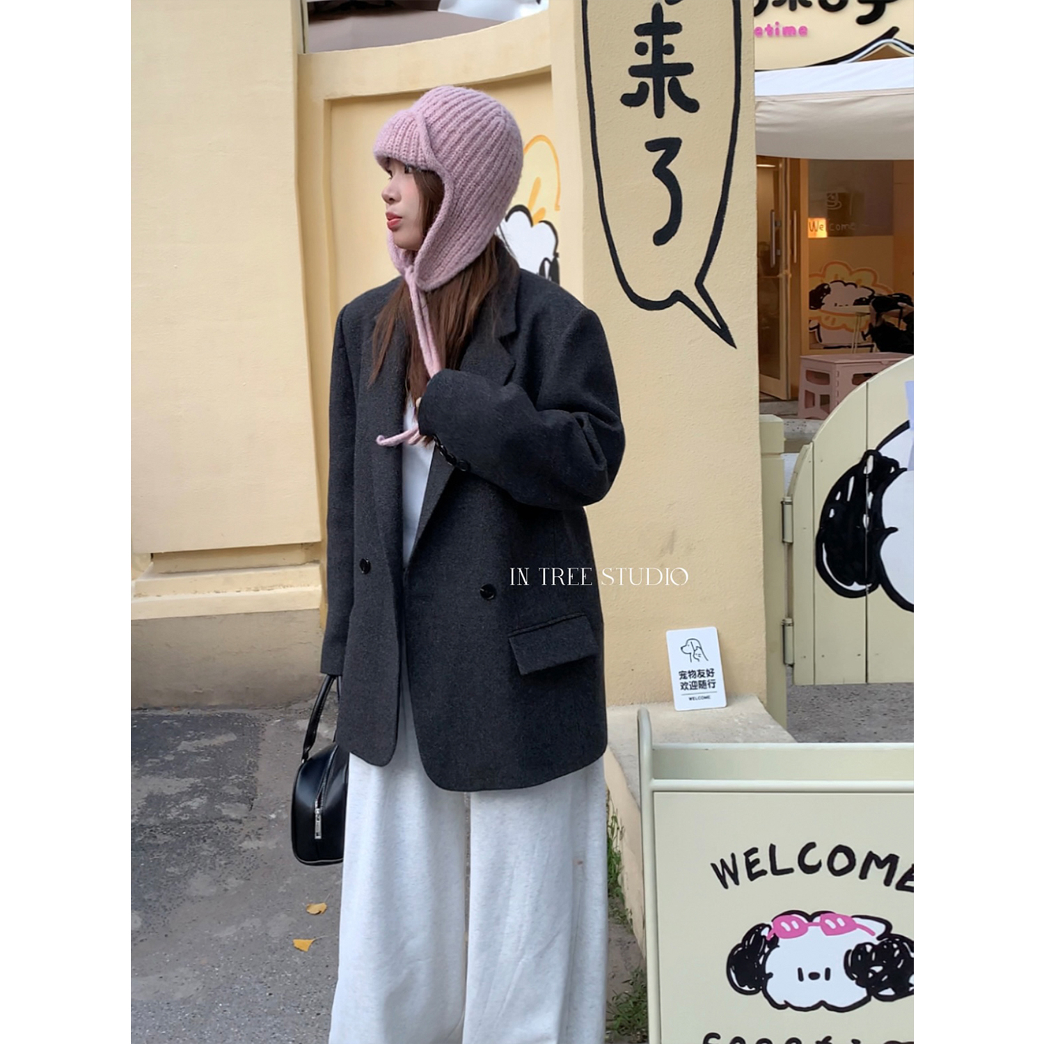 深灰色尼西装外套秋冬