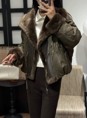 秋冬新款欧货羊羔毛皮毛一体鹅绒服女大翻领保暖皮草羽绒服短外套