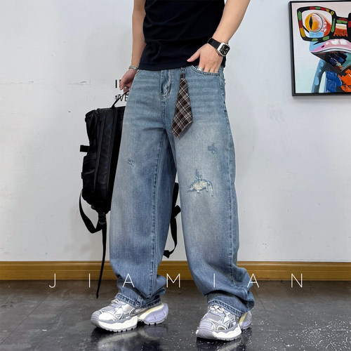 可拆卸方巾弯刀破洞补丁牛仔裤男