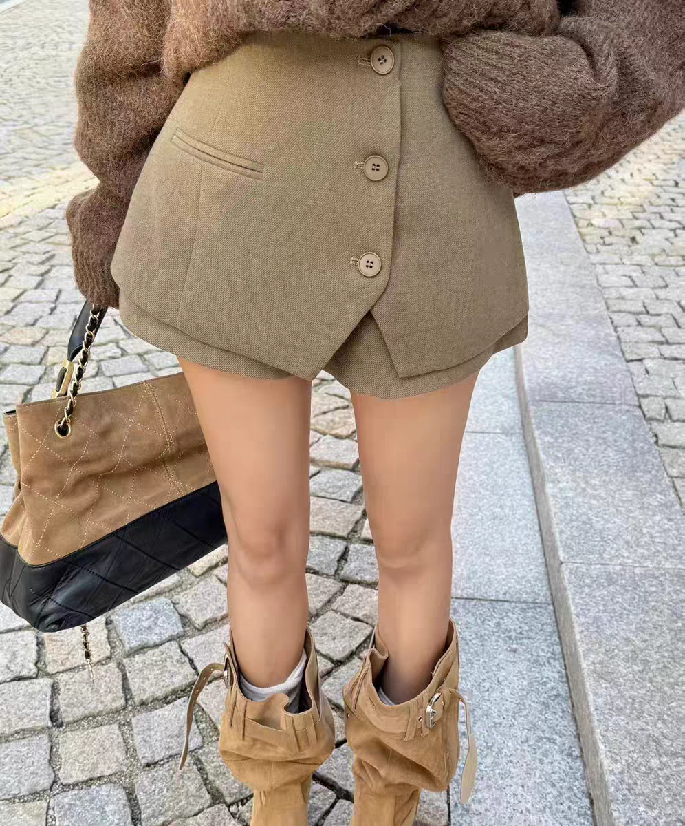 MH家 2025秋韩版时尚百搭显瘦设计感高腰毛呢纽扣半身裙裙裤女