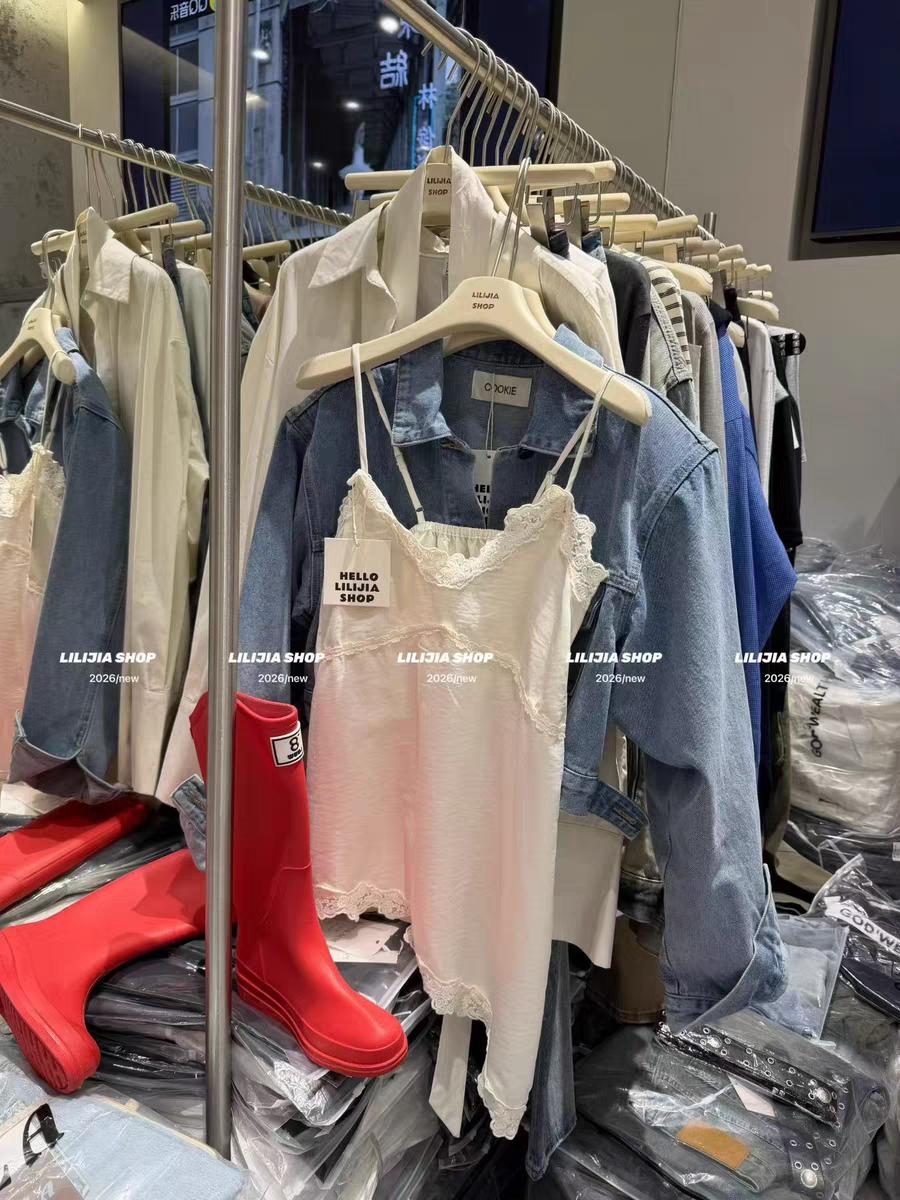 MH家 2026新款韩版时尚百搭显瘦高级感气质蕾丝拼接吊带背心女